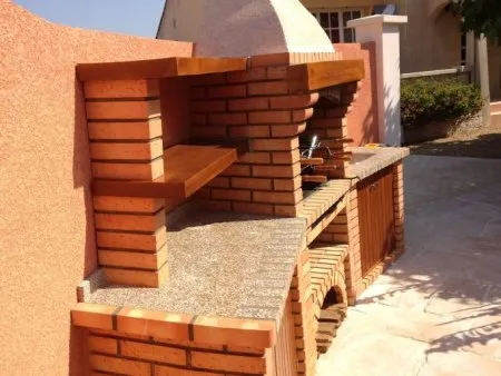 Barbecue en briques réfractaires